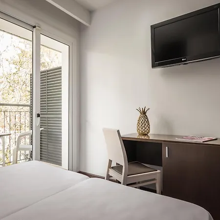 Mariner Hotel 4*